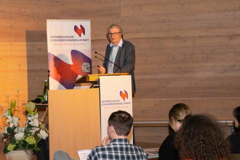 Dr.med. Wolfgang Buchinger, Kursleiter Schilddrüsen-Ultraschall Grundkurs